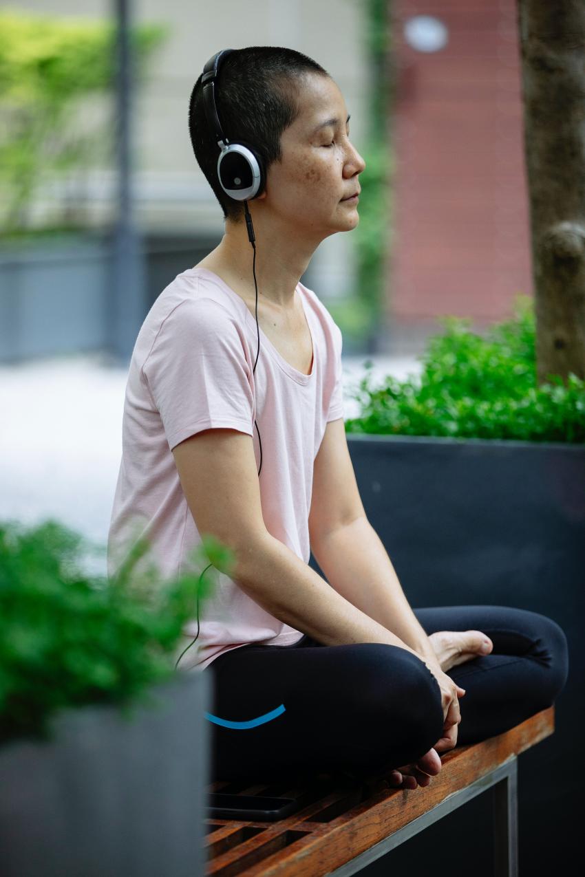 5-things-meditation-music-does-to-your-body-while-you-sleep-by-george